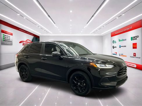 Used 2024 Honda HR-V Sport image 2