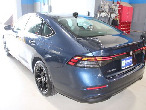 Used 2025 Honda Accord SE image 22
