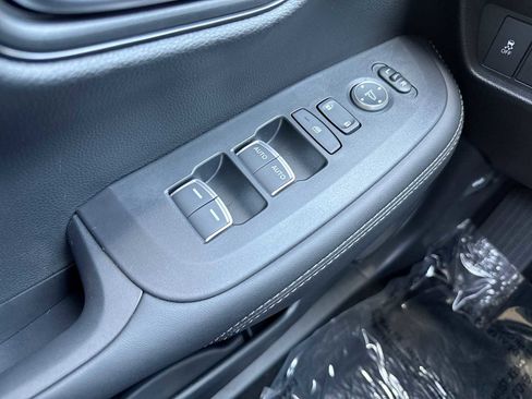 New 2026 Honda HR-V EX-L image 15