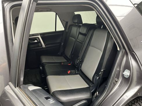 Used 2018 Toyota 4Runner SR5 Premium AWD/4WD image 11