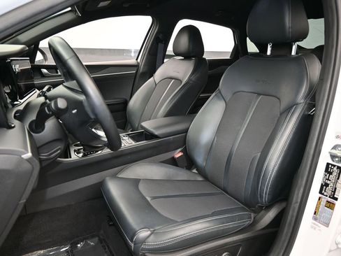 Used 2023 Kia K5 GT-Line image 10