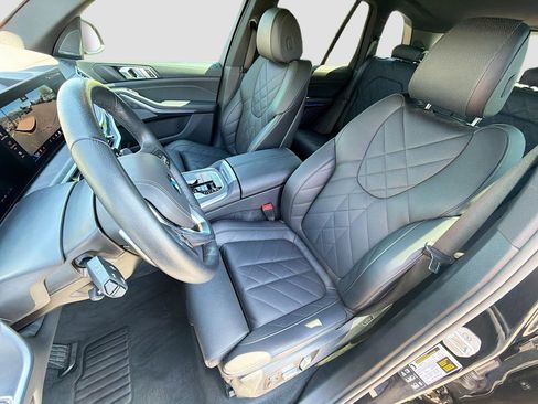 Used 2025 BMW X5 xDrive40i w/ Premium Package AWD/4WD image 21