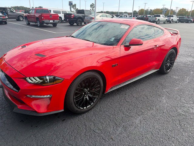 Used 2022 Ford Mustang GT Premium w/ GT Performance Package RWD image 3