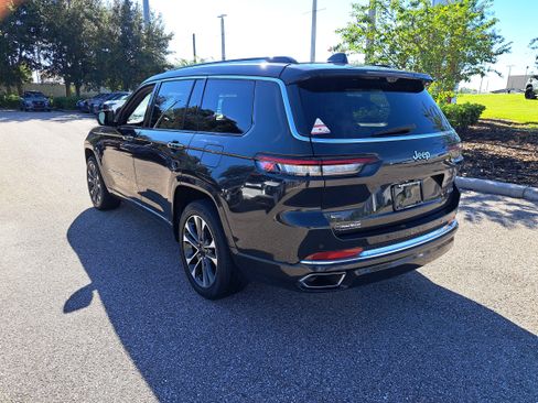 Used 2021 Jeep Grand Cherokee L Overland w/ Luxury Tech Group IV image 7