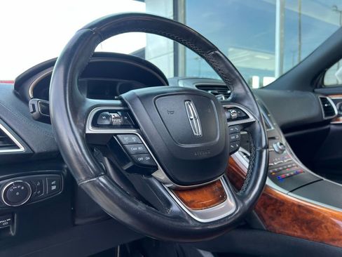 Used 2019 Lincoln Nautilus Reserve image 48