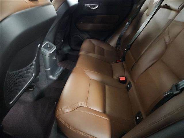 Used 2023 Volvo XC60 T8 Ultimate AWD/4WD image 19