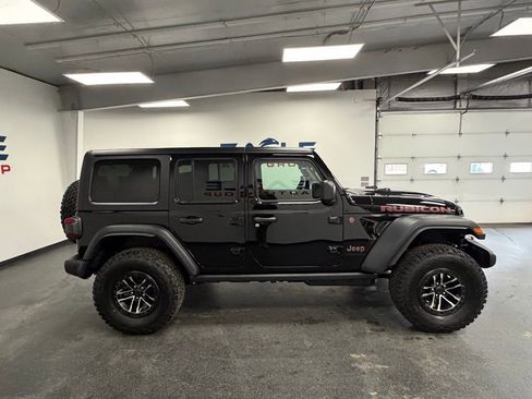 New 2026 Jeep Wrangler Unlimited Rubicon w/ Xtreme 35 Tire Package image 11