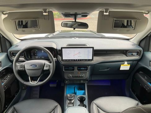 New 2025 Ford Maverick XLT w/ XLT Luxury Package image 25