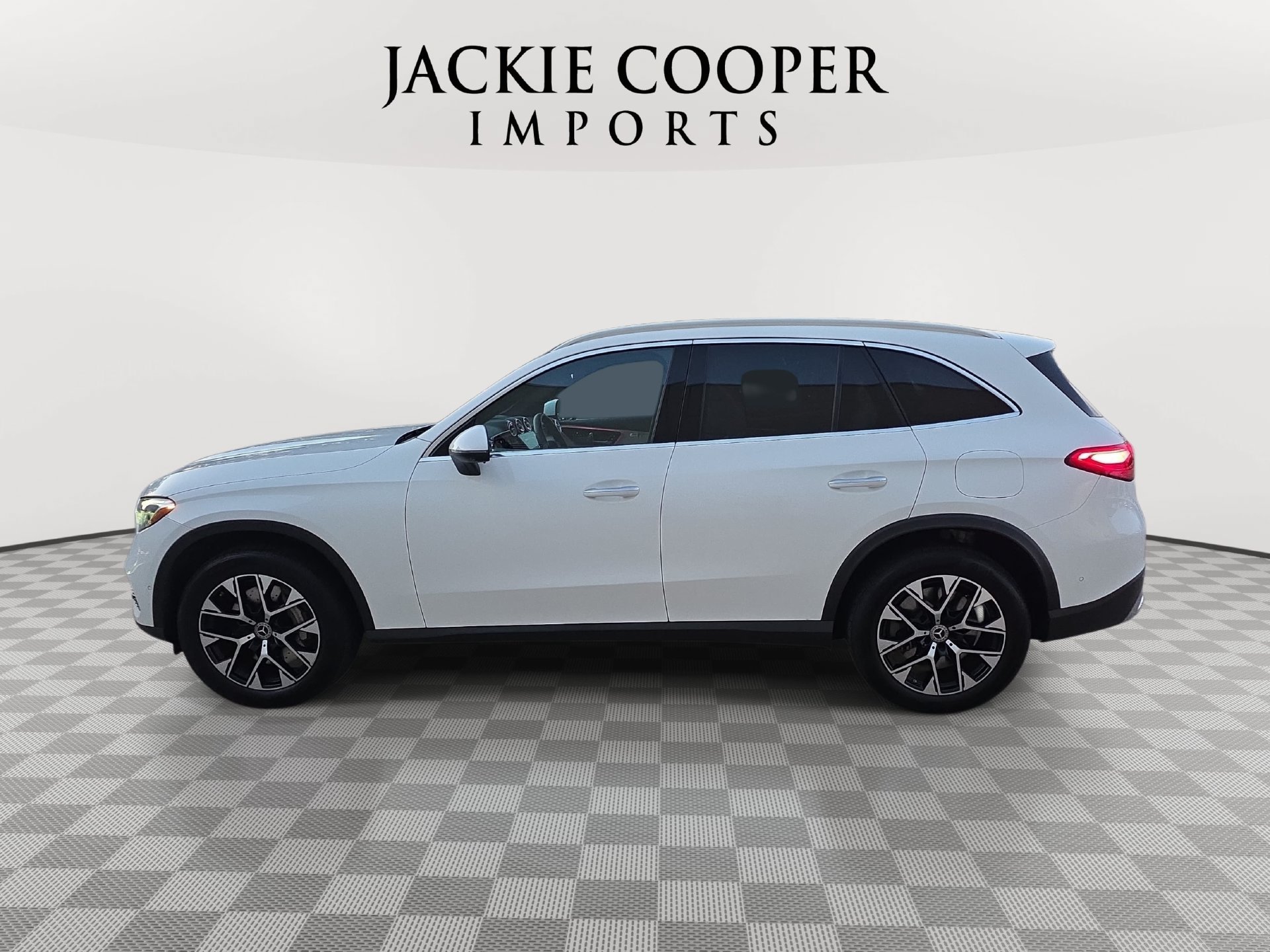 Certified 2026 Mercedes-Benz GLC 350e 4MATIC image 8