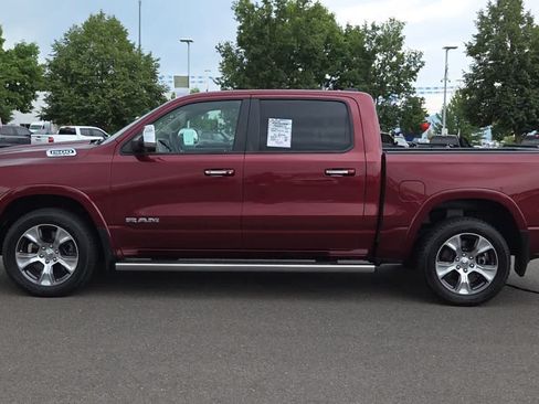 Used 2019 RAM 1500 Laramie AWD/4WD image 5