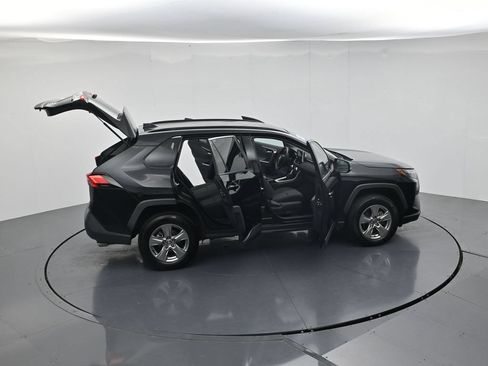 Used 2023 Toyota RAV4 XLE AWD/4WD image 44