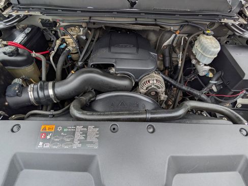 Used 2009 GMC Sierra 2500 W/T AWD/4WD image 18
