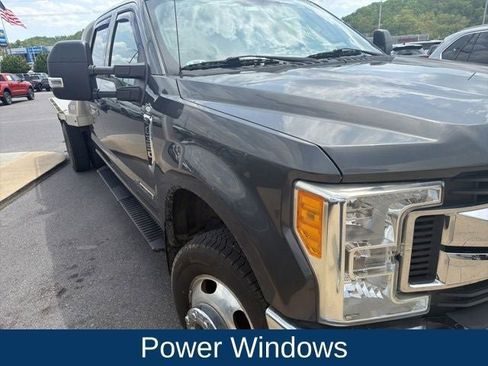 Used 2017 Ford F350 XLT w/ Advanced Security Pack AWD/4WD image 12