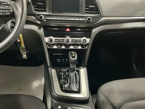 Used 2020 Hyundai Elantra SEL w/ Cargo Package (C1) FWD image 11