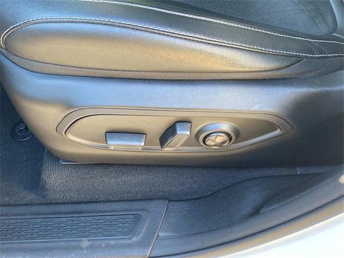 Used 2023 Jeep Grand Cherokee Altitude image 14