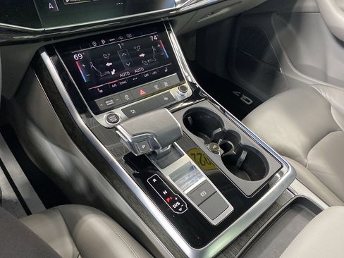 Used 2022 Audi Q7 Premium Plus w/ Premium Plus Package image 15