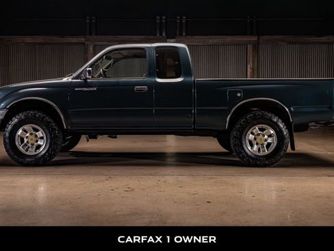Used 1996 Toyota Tacoma SR5 AWD/4WD image 5
