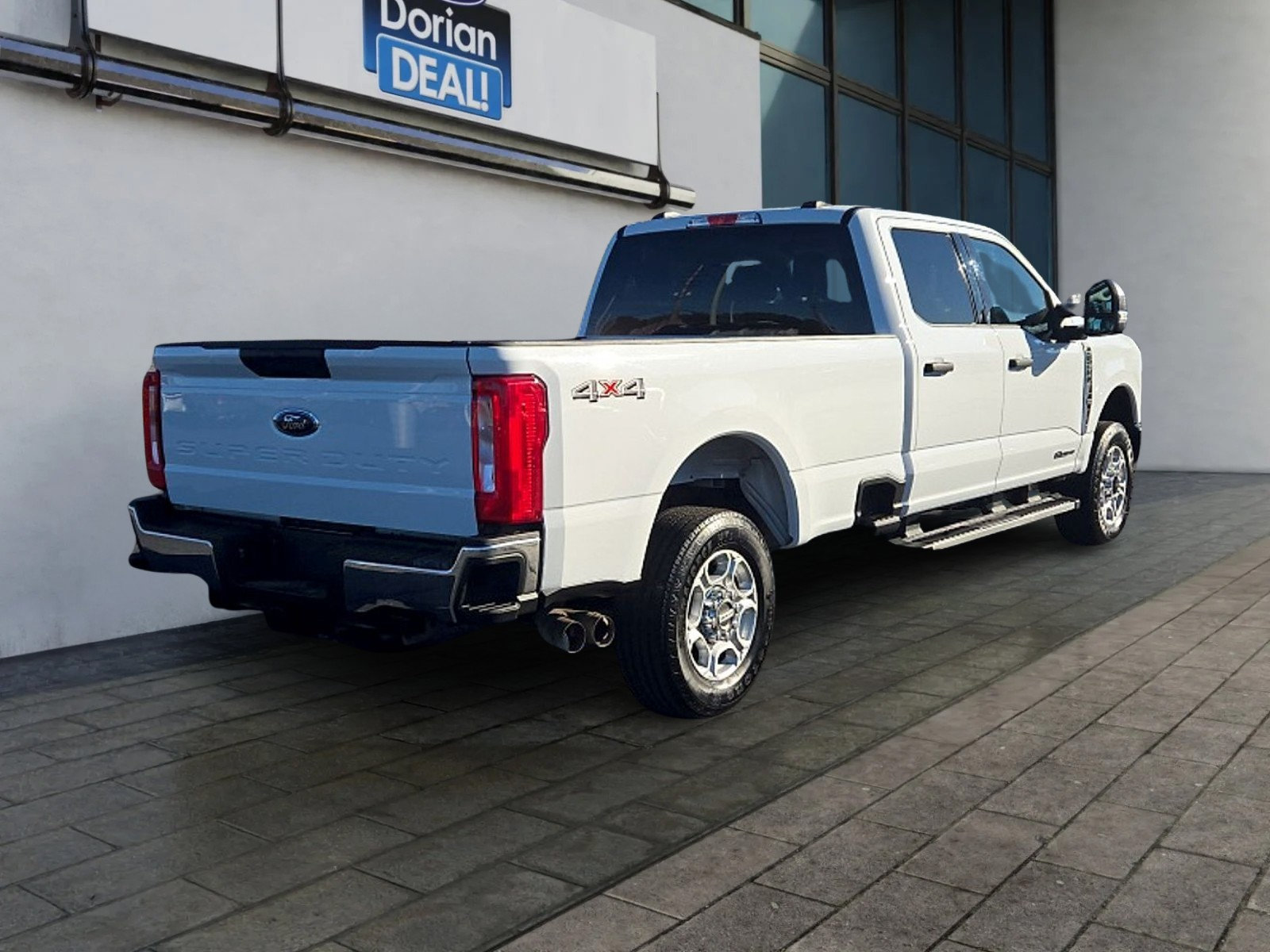 Used 2025 Ford F250 XLT AWD/4WD image 3