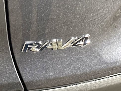 Used 2025 Toyota RAV4 XLE w/ Convenience Package image 24