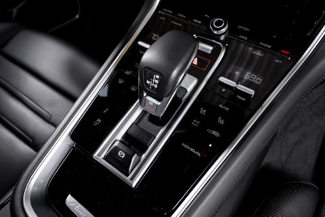 Used 2023 Porsche Panamera 4S w/ Premium Package AWD/4WD image 49