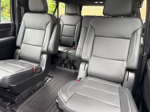 Certified 2024 GMC Yukon XL Denali w/ Advanced Technology Package AWD/4WD image 13
