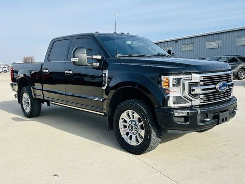Used 2022 Ford F250 Limited image 2