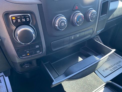 Used 2018 RAM 1500 Tradesman w/ Chrome Appearance Group image 17