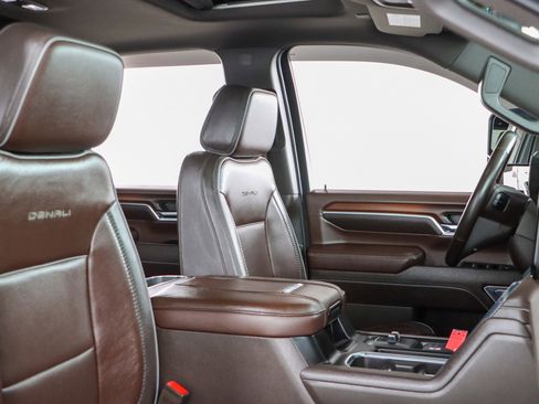 Used 2024 GMC Sierra 2500 Denali w/ Denali Reserve Package image 31