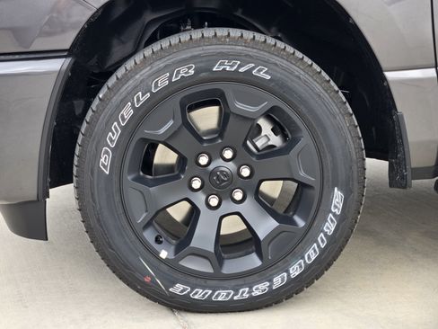 New 2026 RAM 1500 Express AWD/4WD image 10