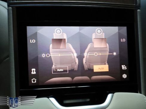 Used 2024 Land Rover Range Rover SV image 30