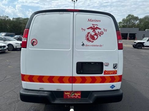 Used 2021 Chevrolet Express 2500 w/ Driver Convenience Package RWD image 8