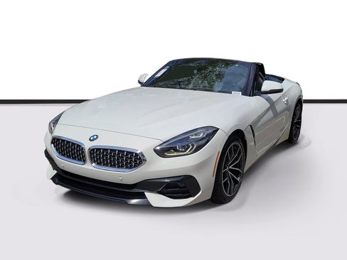 Used 2020 BMW Z4 sDrive30i RWD image 2