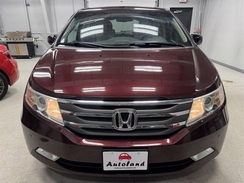 Used 2011 Honda Odyssey Touring Elite image 2
