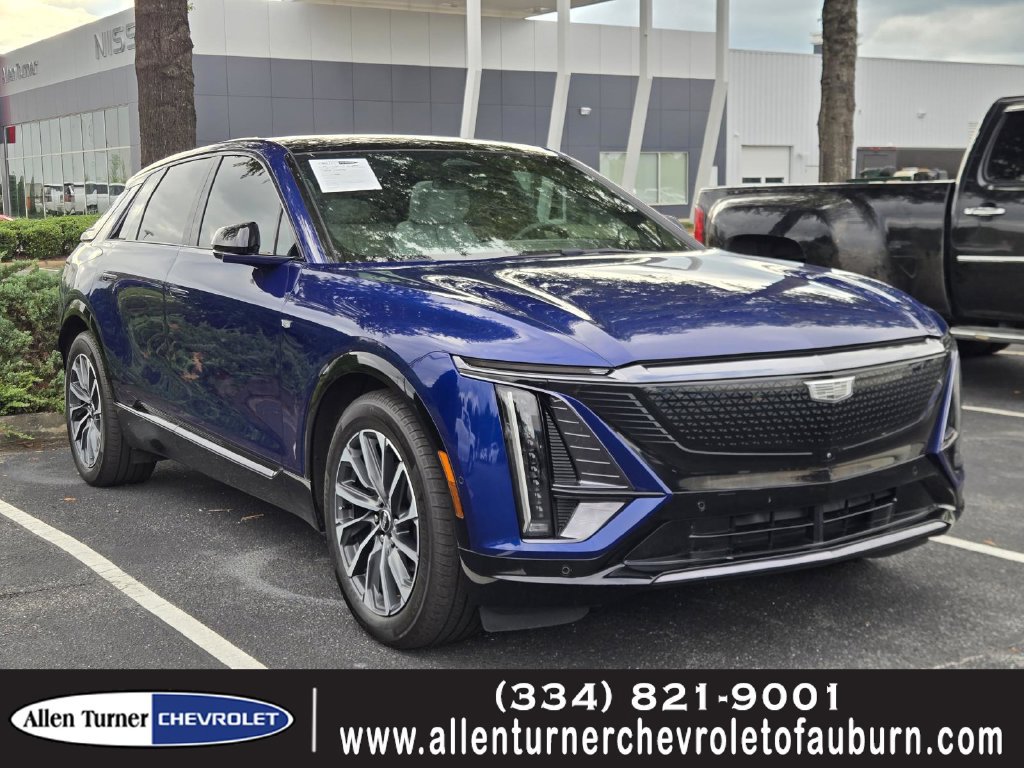 Used 2024 Cadillac Lyriq Sport RWD image 1
