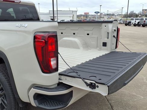 New 2026 GMC Sierra 1500 Pro w/ Graphite Edition AWD/4WD image 27
