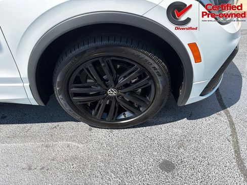 Used 2022 Volkswagen Tiguan SE R-Line FWD image 20