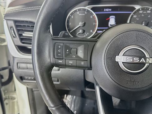 Used 2023 Nissan Rogue SV w/ SV Premium B Package FWD image 14