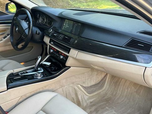 Used 2011 BMW 528i Sedan RWD image 24