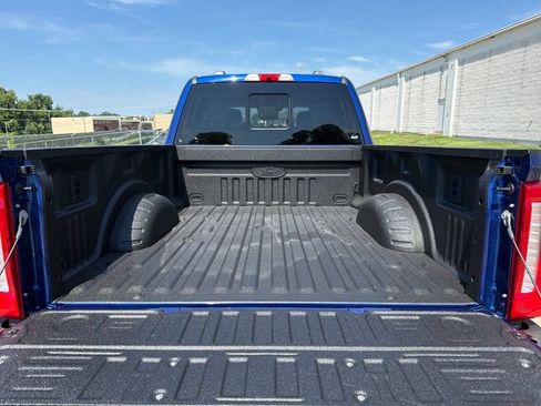 New 2026 Ford F250 XLT w/ XLT Premium Package AWD/4WD image 7