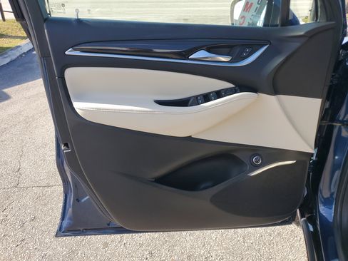 Used 2022 Buick Enclave Essence w/ Experience Buick Package image 24