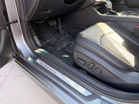 Used 2018 Hyundai Sonata Limited w/ Ultimate Package 07 FWD image 35