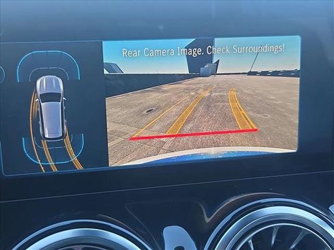 Certified 2025 Mercedes-Benz GLB 250 image 12