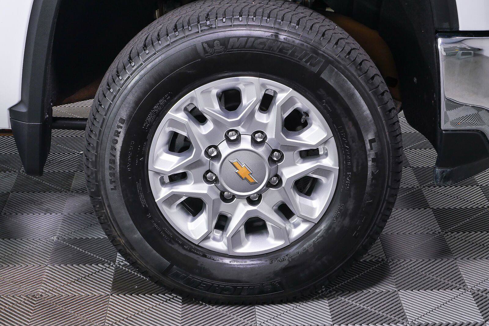 Used 2026 Chevrolet Silverado 2500 LTZ AWD/4WD image 30