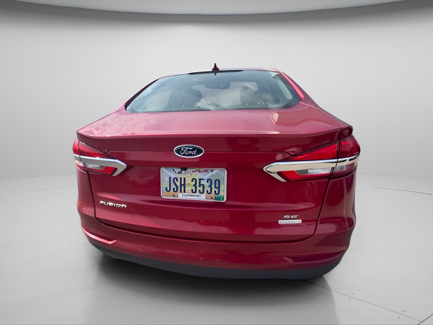 Used 2020 Ford Fusion SE FWD image 13