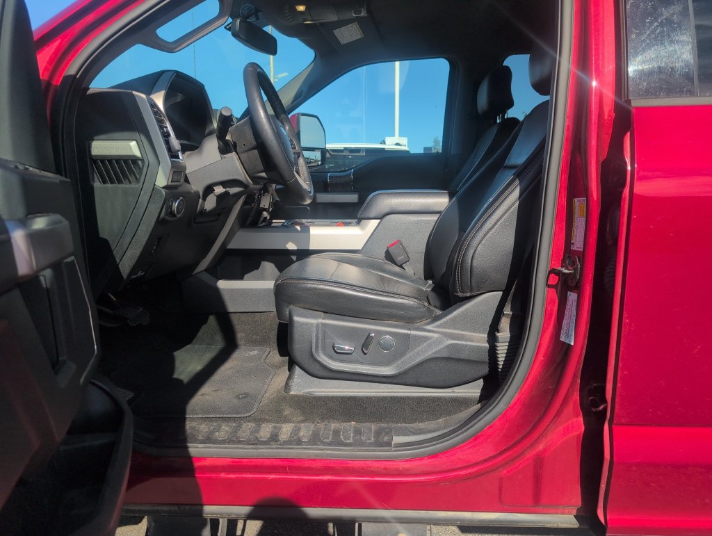 Used 2017 Ford F350 Lariat w/ FX4 Off-Road Package AWD/4WD image 4
