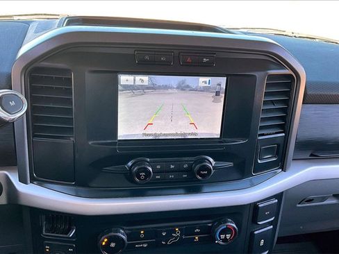 Used 2021 Ford F150 XLT image 23