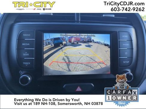 Used 2021 Kia Soul LX image 25