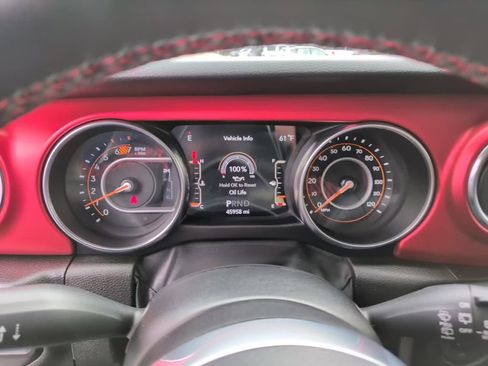 Used 2023 Jeep Wrangler Unlimited Rubicon w/ Cold Weather Group AWD/4WD image 28