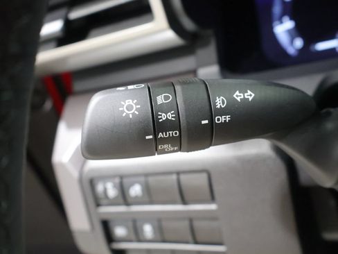 Used 2026 Toyota Tacoma TRD Off-Road AWD/4WD image 37