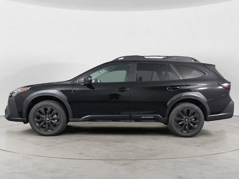 Certified 2025 Subaru Outback Onyx Edition AWD/4WD image 8